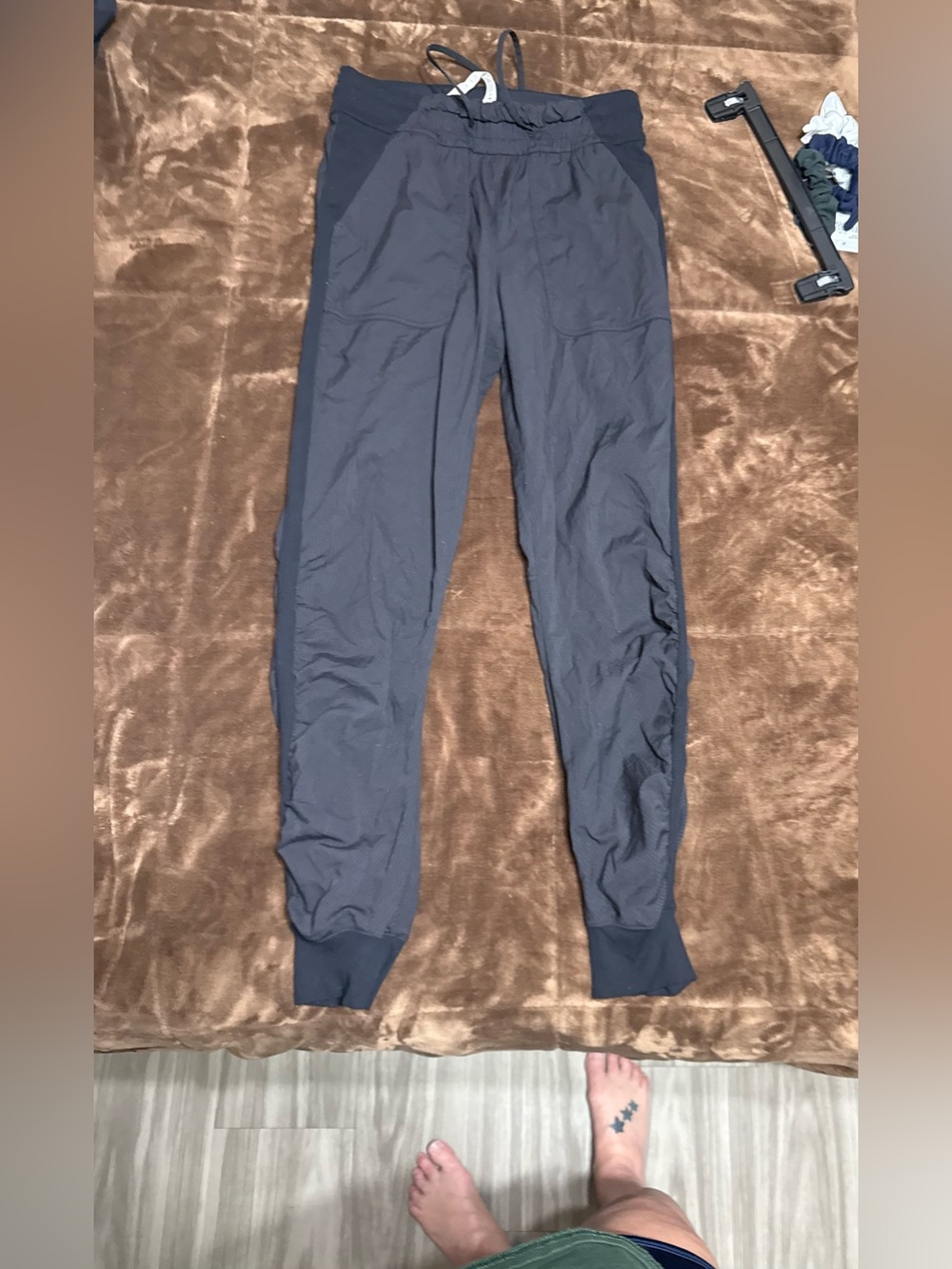 Woman’s size 6 Lululemon black dance studio joggers